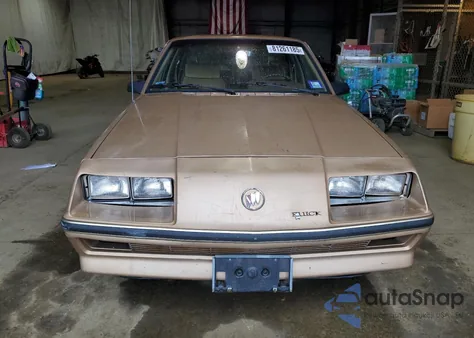 1986 Buick Skyhawk Custom z USA, uszkodzony, nr VIN 1G4JS6903GK423203